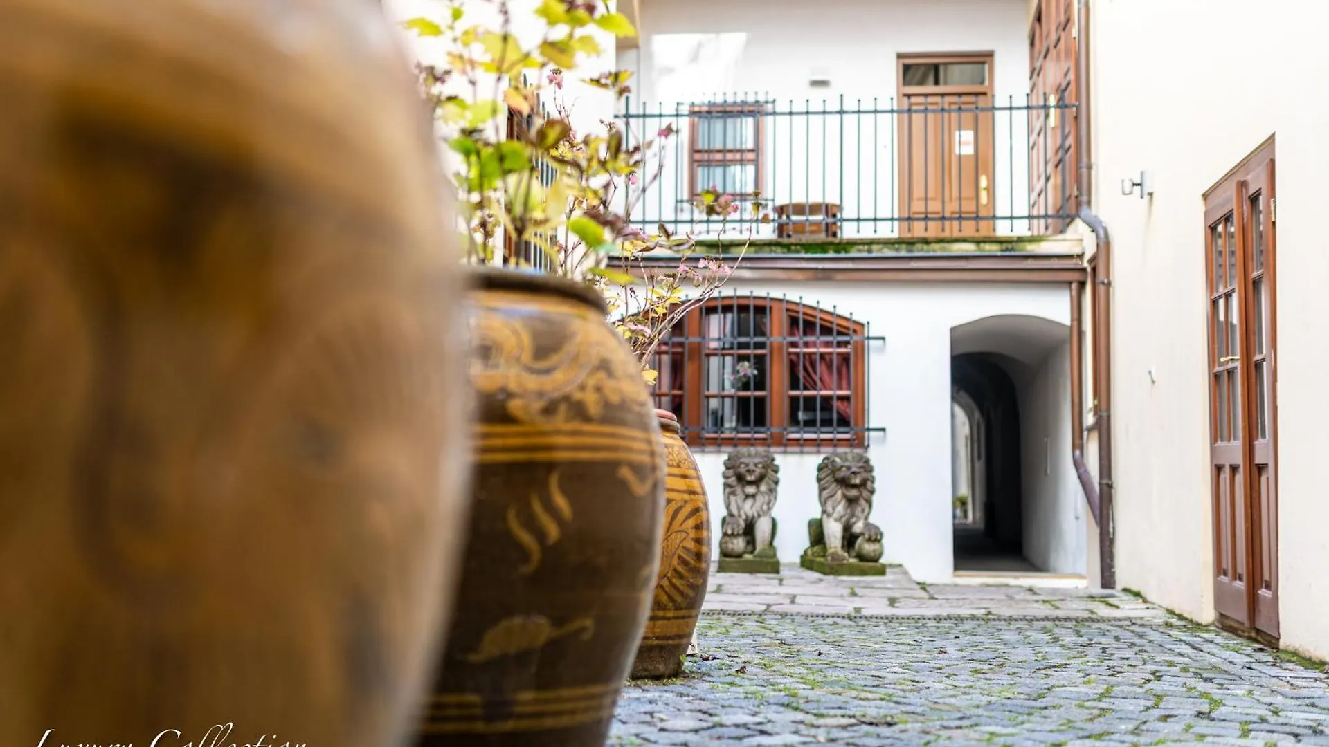 아파트 New Huge Apt Next Prague Castle And Charles Bridge 체코