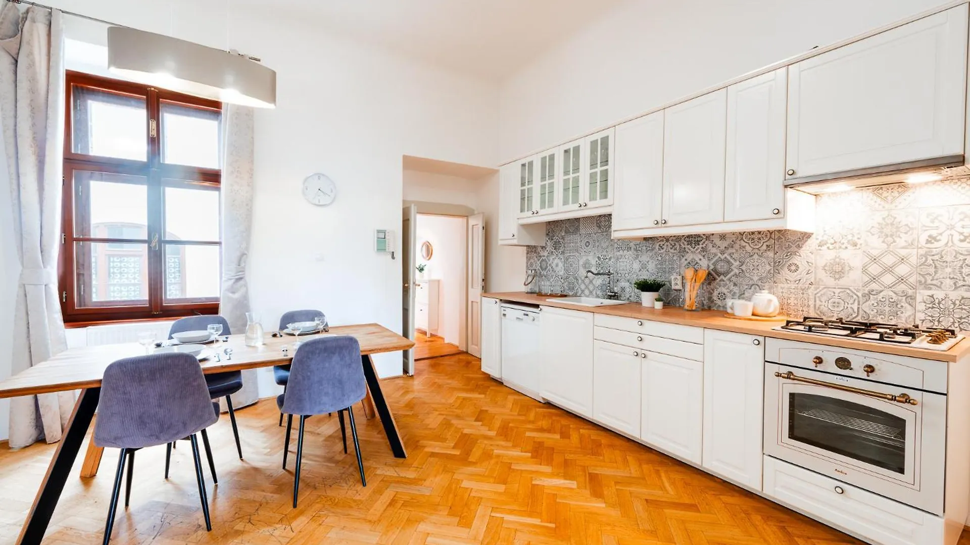 New Huge Apt Next Prague Castle And Charles Bridge 0*,